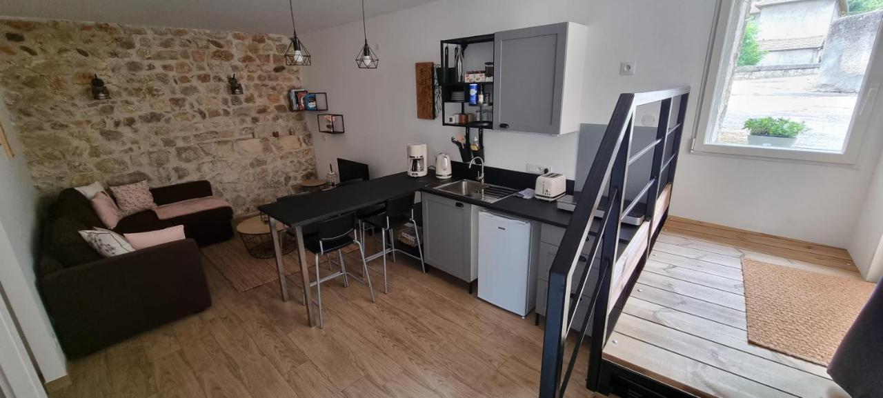 Appartement Chaleureux En Ardeche La Roche-de-Glun Luaran gambar