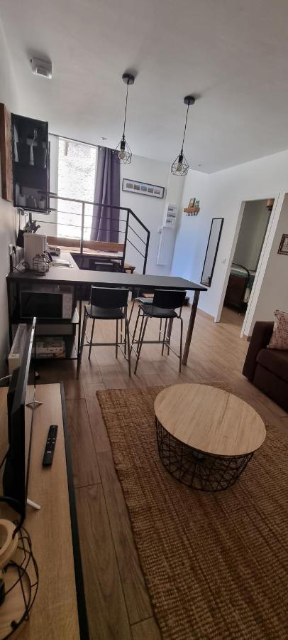 Appartement Chaleureux En Ardeche La Roche-de-Glun Luaran gambar
